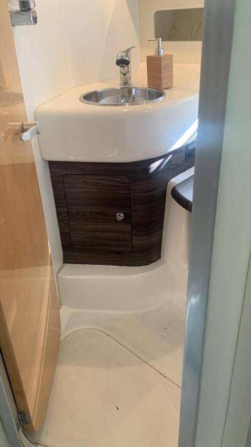Payva & Branco Boats Iate Privado Em Cascais Hotel Exterior photo