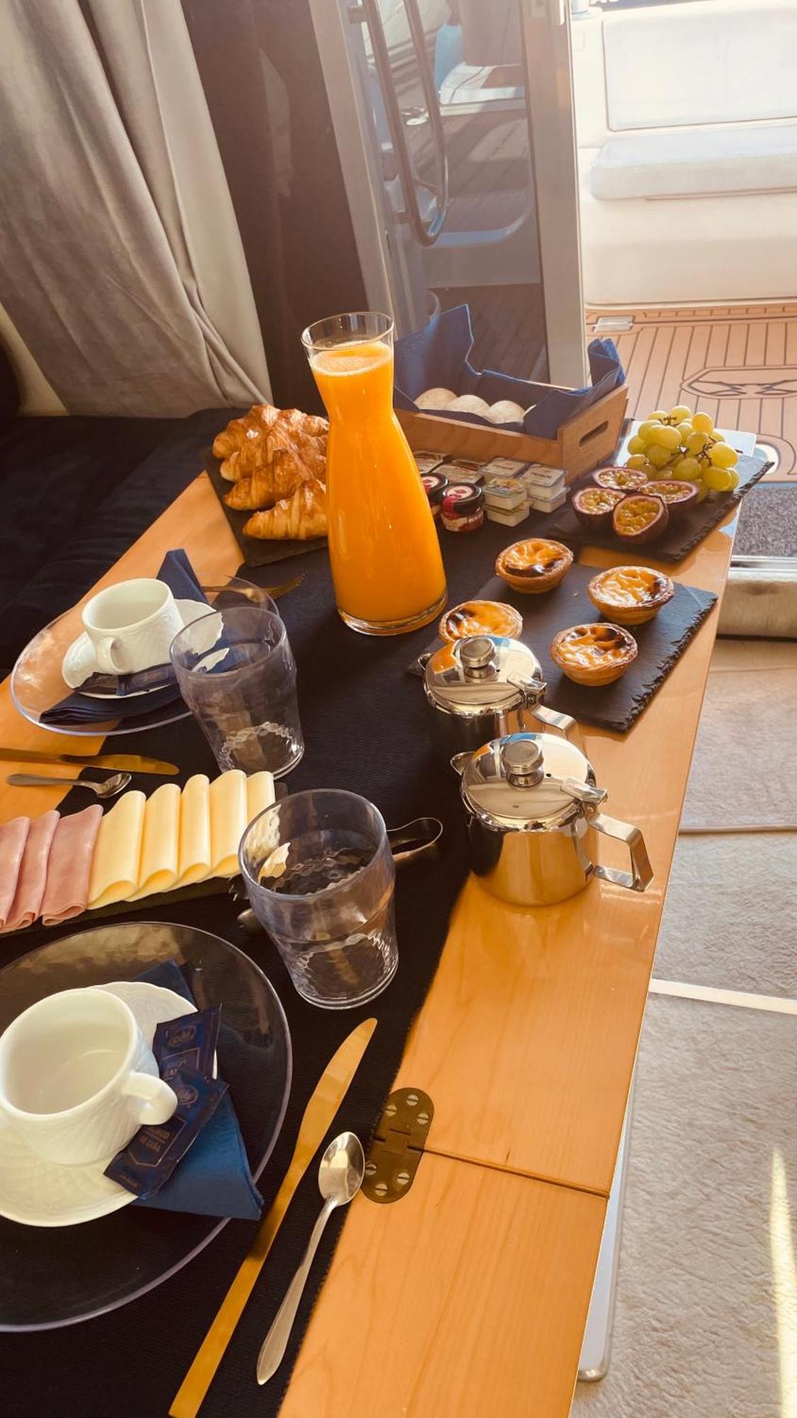 Payva & Branco Boats Iate Privado Em Cascais Hotel Exterior photo